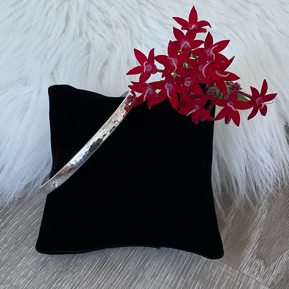 ā¤ļø BRIGHTON Retired Silver Bangle With Crystals